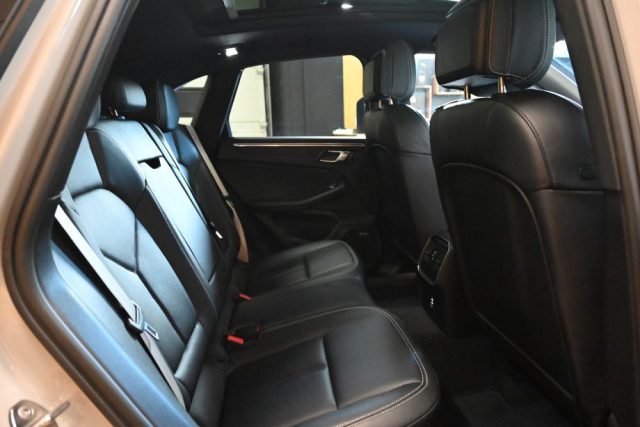 PORSCHE Macan usata 34