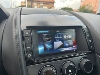 JAGUAR F-Type usata, con Luci diurne LED