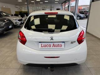 PEUGEOT 208 usata, con Alzacristalli elettrici