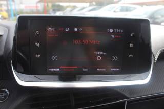 PEUGEOT 2008 usata, con Specchietti laterali elettrici