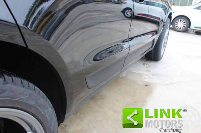 PORSCHE Macan usata, con Fendinebbia