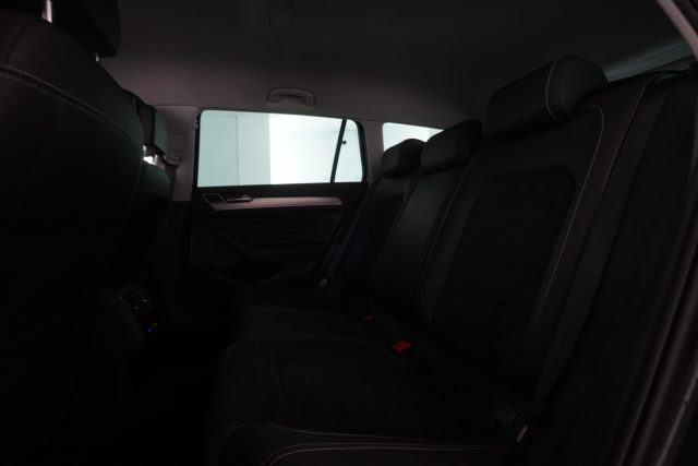 VOLKSWAGEN Passat usata 9