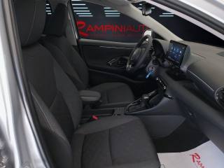 TOYOTA Yaris usata 17