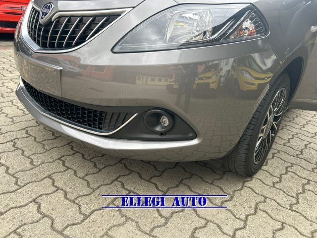 LANCIA Ypsilon usata, con Sedile posteriore sdoppiato
