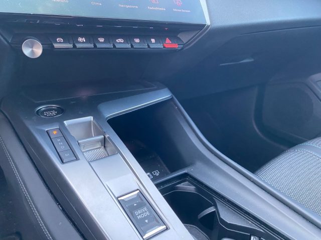 PEUGEOT 308 usata, con Park Distance Control
