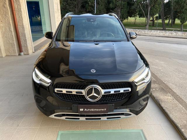 MERCEDES-BENZ GLA 200 usata, con Airbag
