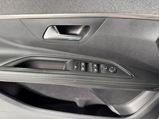 PEUGEOT 5008 usata, con Servosterzo