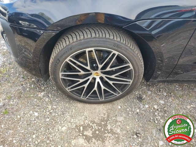 PORSCHE Macan usata, con Boardcomputer