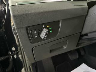 VOLKSWAGEN Passat Variant usata 24