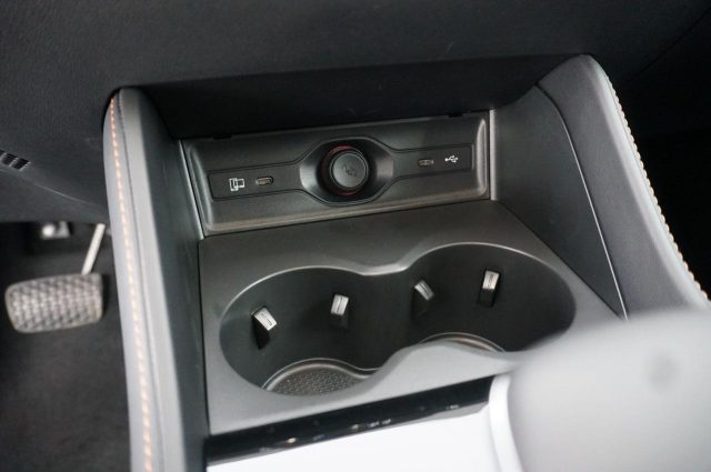 MG HS usata, con Regolazione elettrica sedili