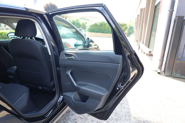 VOLKSWAGEN Taigo usata 117