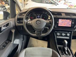 VOLKSWAGEN Touran usata, con Controllo trazione