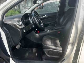 MERCEDES-BENZ B 180 usata, con Autoradio