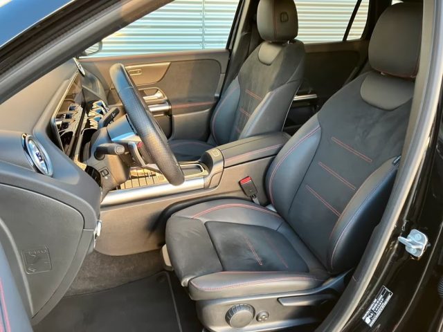 MERCEDES-BENZ GLA 180 usata, con Autoradio