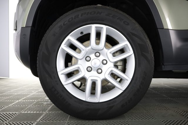 LAND ROVER Defender usata 13