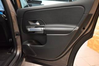 MERCEDES-BENZ GLB 180 usata 125