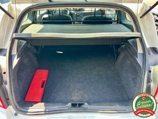 RENAULT Clio usata, con Autoradio