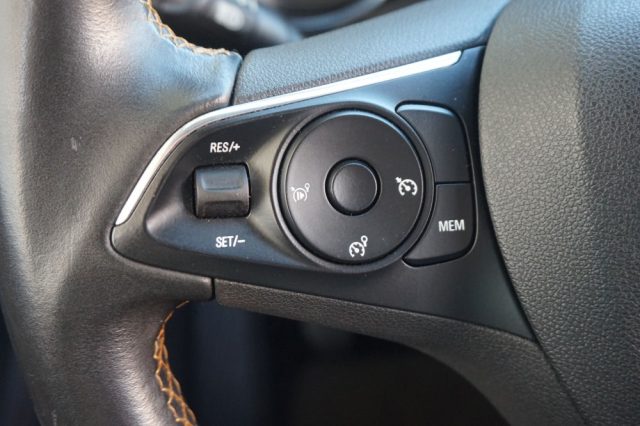 OPEL Crossland X usata, con Telecamera per parcheggio assistito