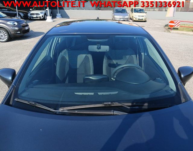 RENAULT Clio usata, con Specchietti laterali elettrici