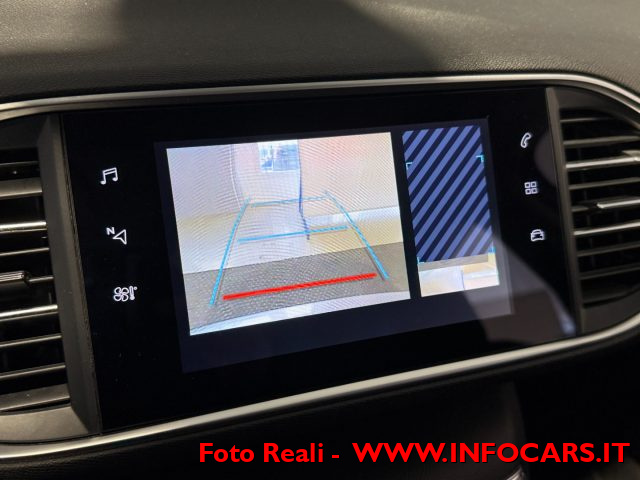 PEUGEOT 308 usata, con Volante in pelle