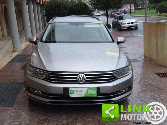 VOLKSWAGEN Passat Variant usata, con Airbag