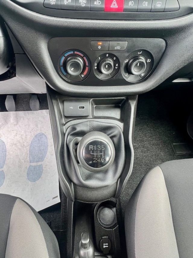 FIAT Doblo usata, con Bracciolo