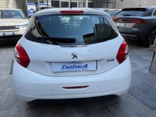 PEUGEOT 208 usata, con Alzacristalli elettrici