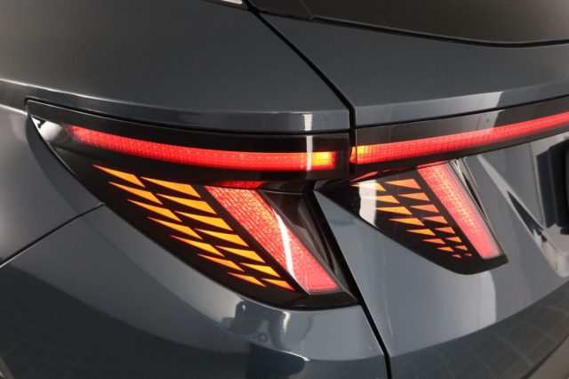 HYUNDAI Tucson usata 9