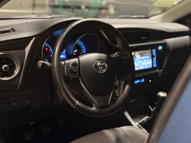 TOYOTA Auris usata, con Boardcomputer