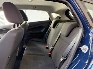 FORD Fiesta usata, con USB