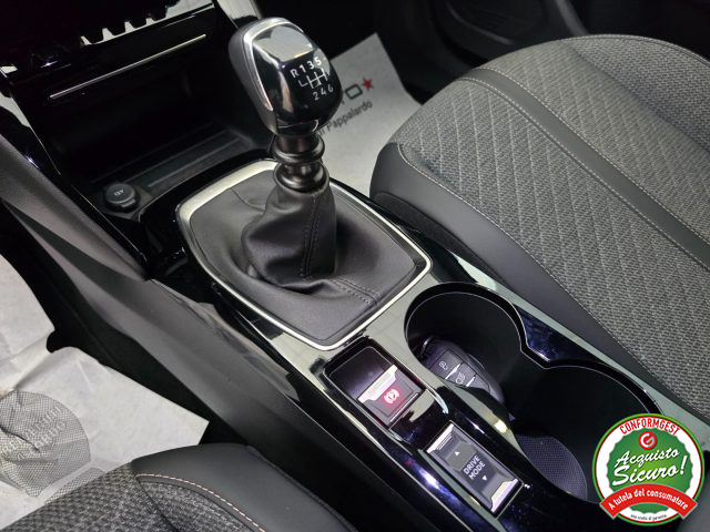 PEUGEOT 2008 usata, con Volante in pelle