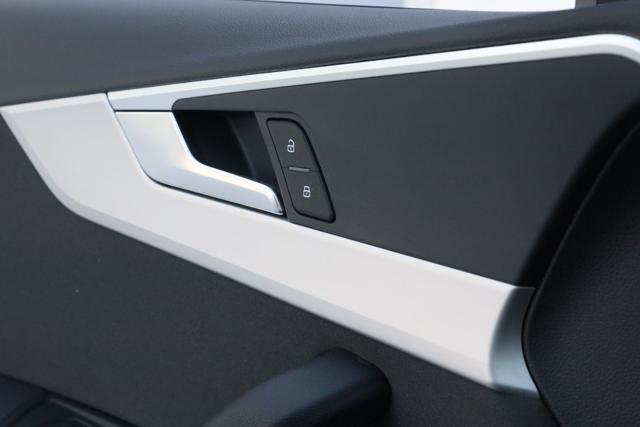 AUDI A4 usata, con Controllo trazione