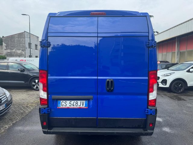 PEUGEOT Boxer usata, con Boardcomputer