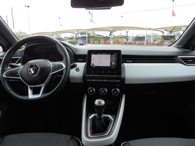 RENAULT Clio usata 31
