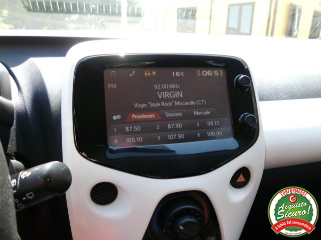 PEUGEOT 108 usata, con USB