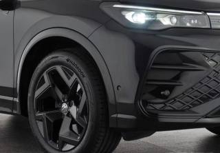 VOLKSWAGEN Tiguan usata, con Autoradio