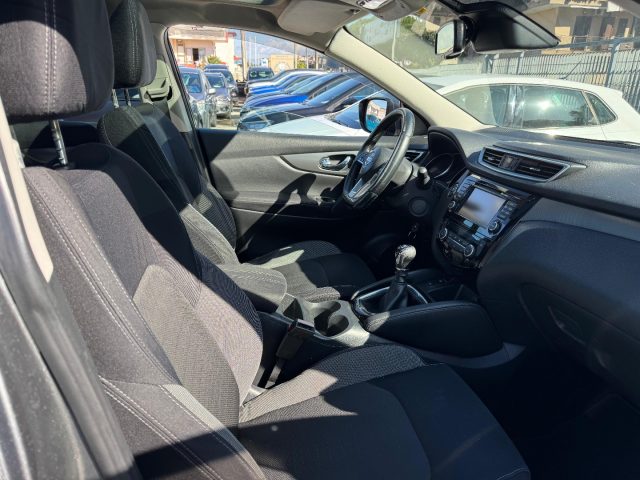 NISSAN Qashqai usata, con Lettore CD