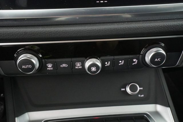 AUDI Q3 usata 11