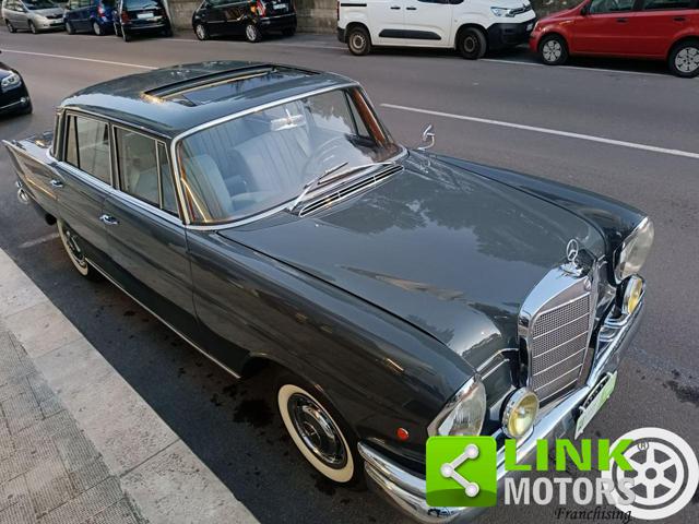 MERCEDES-BENZ 220 usata 10