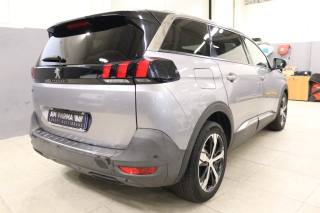PEUGEOT 5008 usata, con Autoradio