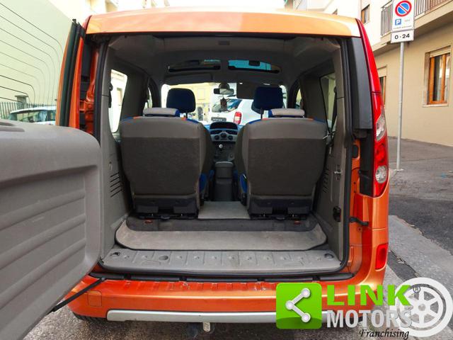 RENAULT Kangoo usata, con MP3