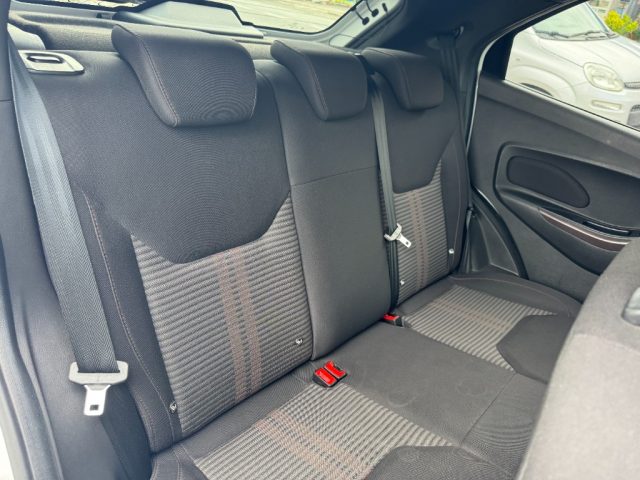 FORD Ka+ usata, con Autoradio