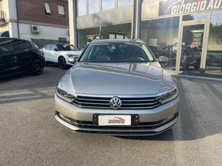 VOLKSWAGEN Passat Variant usata, con Boardcomputer