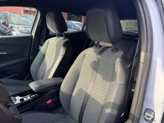 PEUGEOT 2008 usata, con Sedile posteriore sdoppiato