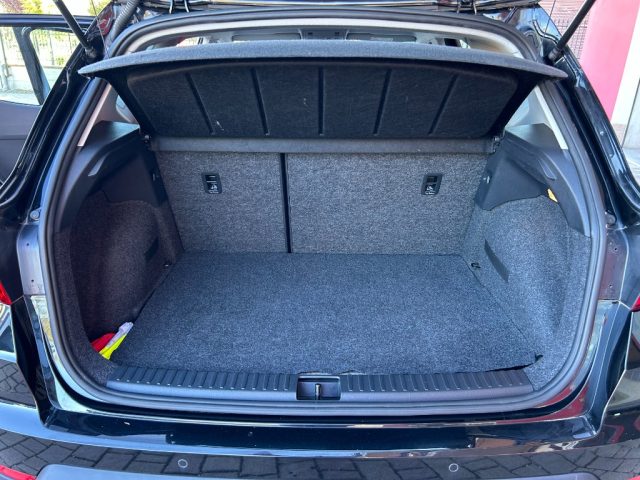 SEAT Arona usata, con Boardcomputer