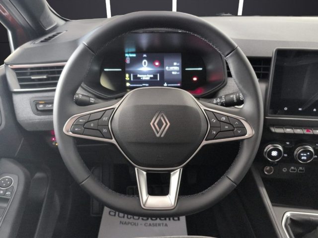 RENAULT Clio usata, con USB