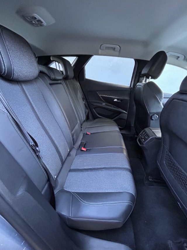 PEUGEOT 3008 usata, con Cruise Control