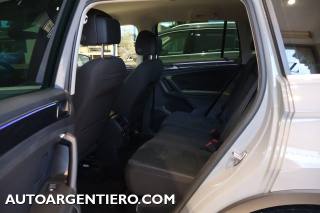 VOLKSWAGEN Tiguan usata, con Leve al volante