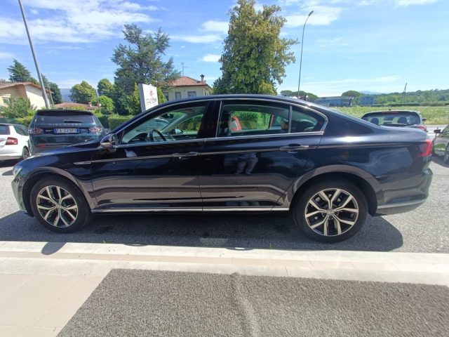VOLKSWAGEN Passat usata, con Boardcomputer