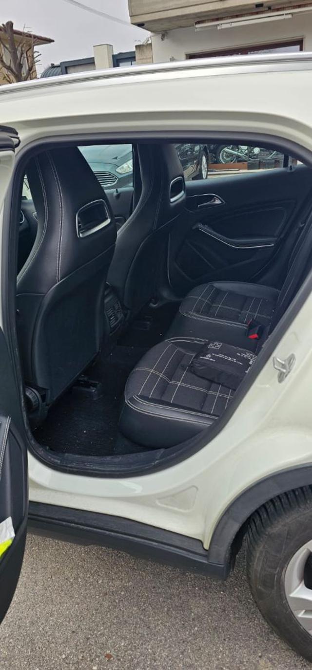 MERCEDES-BENZ GLA 200 usata, con ESP